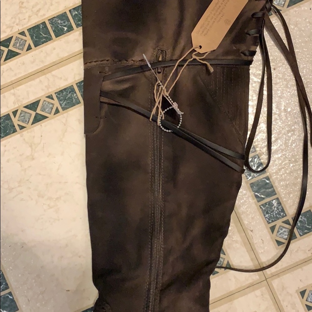 Over knee boot - Picture 4 of 4